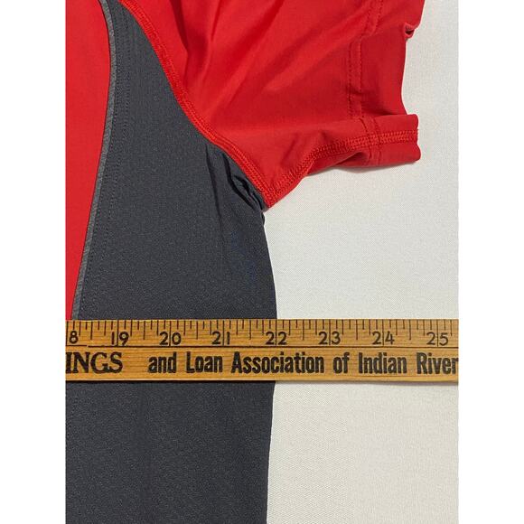Lululemon Bolt Tech Shirt – Men’s XL, Red Short Sleeve, Bottom Pocket, 22x29 - Picture 4 of 11